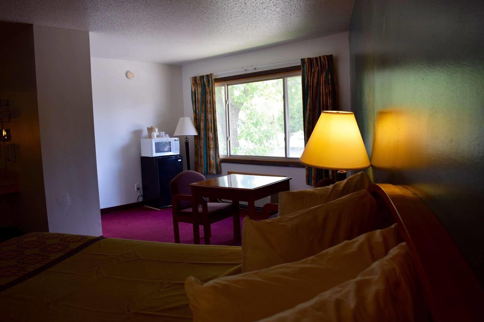 Snelling Motor Inn Mendota Экстерьер фото