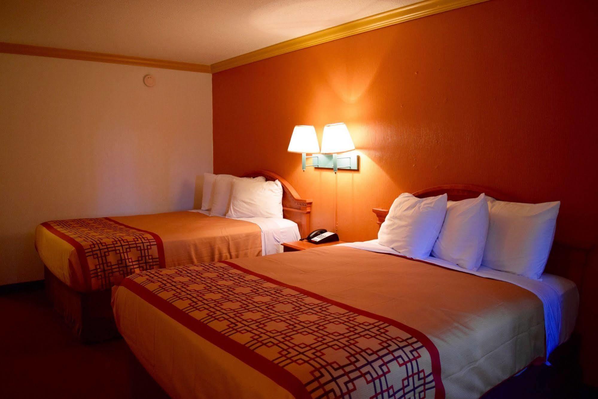 Snelling Motor Inn Mendota Экстерьер фото