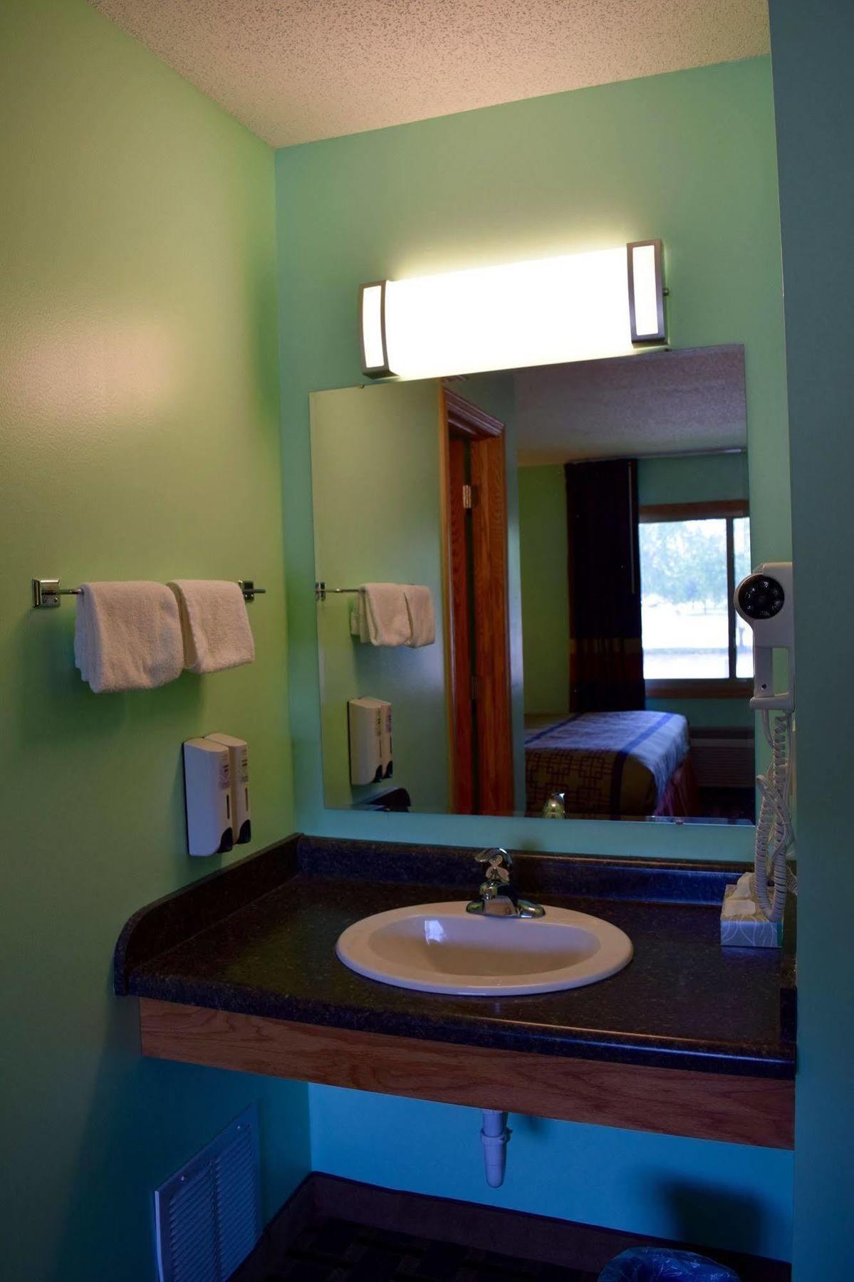 Snelling Motor Inn Mendota Экстерьер фото
