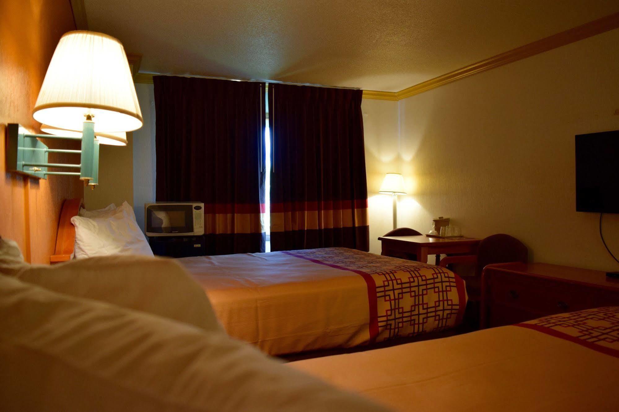 Snelling Motor Inn Mendota Экстерьер фото